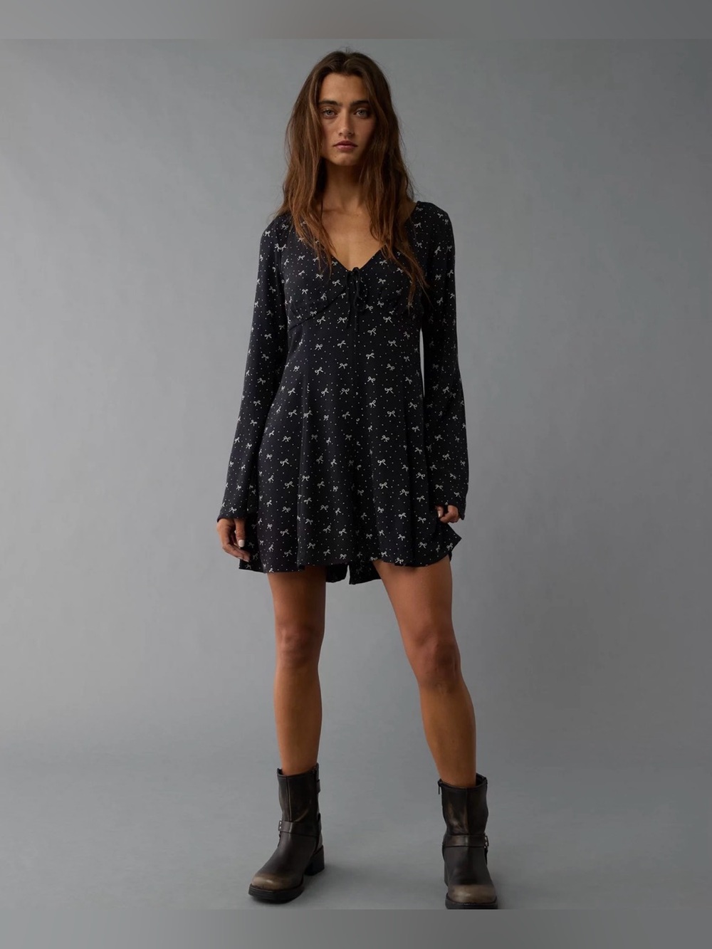 AE Long-Sleeve V-Neck Bow Print Romper